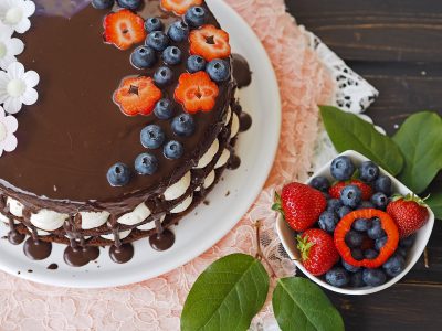 Schokoladen Naked Cake Mit Mascarpone Creme Und Beeren What Bakes